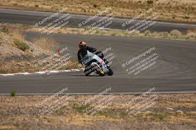 media/Apr-19-2025-AHRMA (Sat) [[3d98ca3309]]/Race/Group 4/Turn 4/
